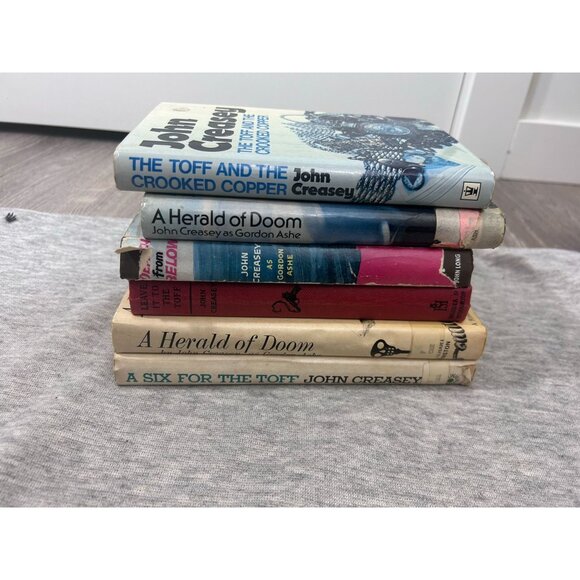 John Creasey Lot of Books Fiction & Nonfiction Collectible Books in English - Picture 8 of 8
